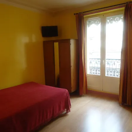 Hotel Des Belges 2*